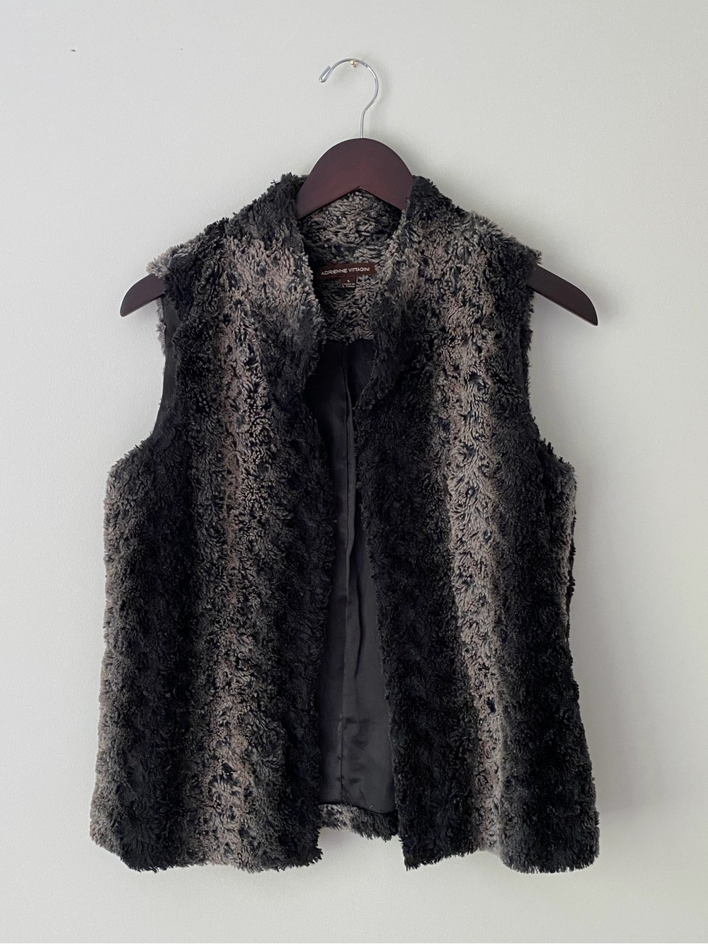 Adrienne Vittadini Faux Fur Sleeveless Vest in Black and Gray